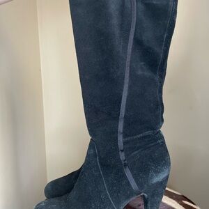 Elegant Black Suede Knee-High Boots
